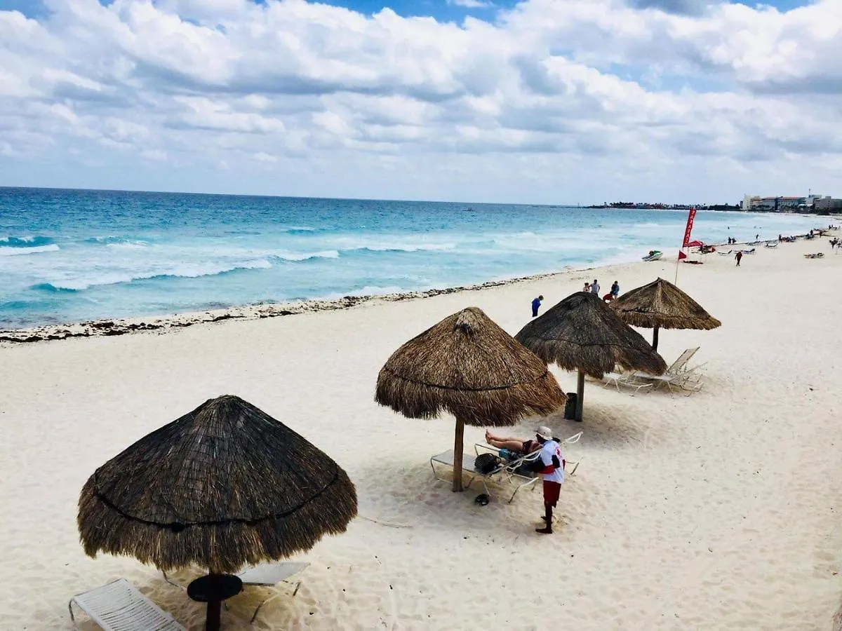 Brisas Sunset Apartment Cancun 0*,  Mexico