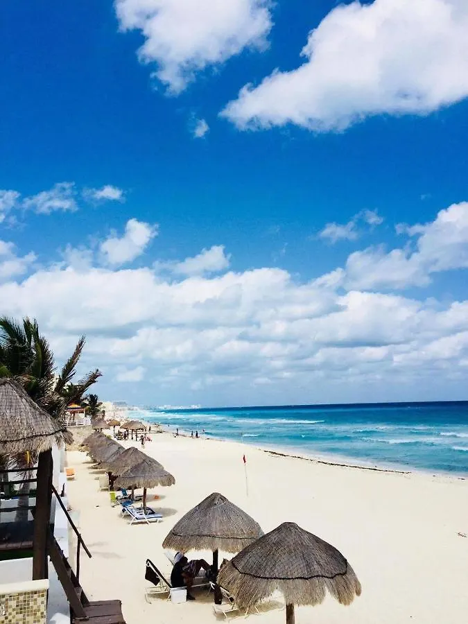 Brisas Sunset Apartment Cancun 0*,  Mexico